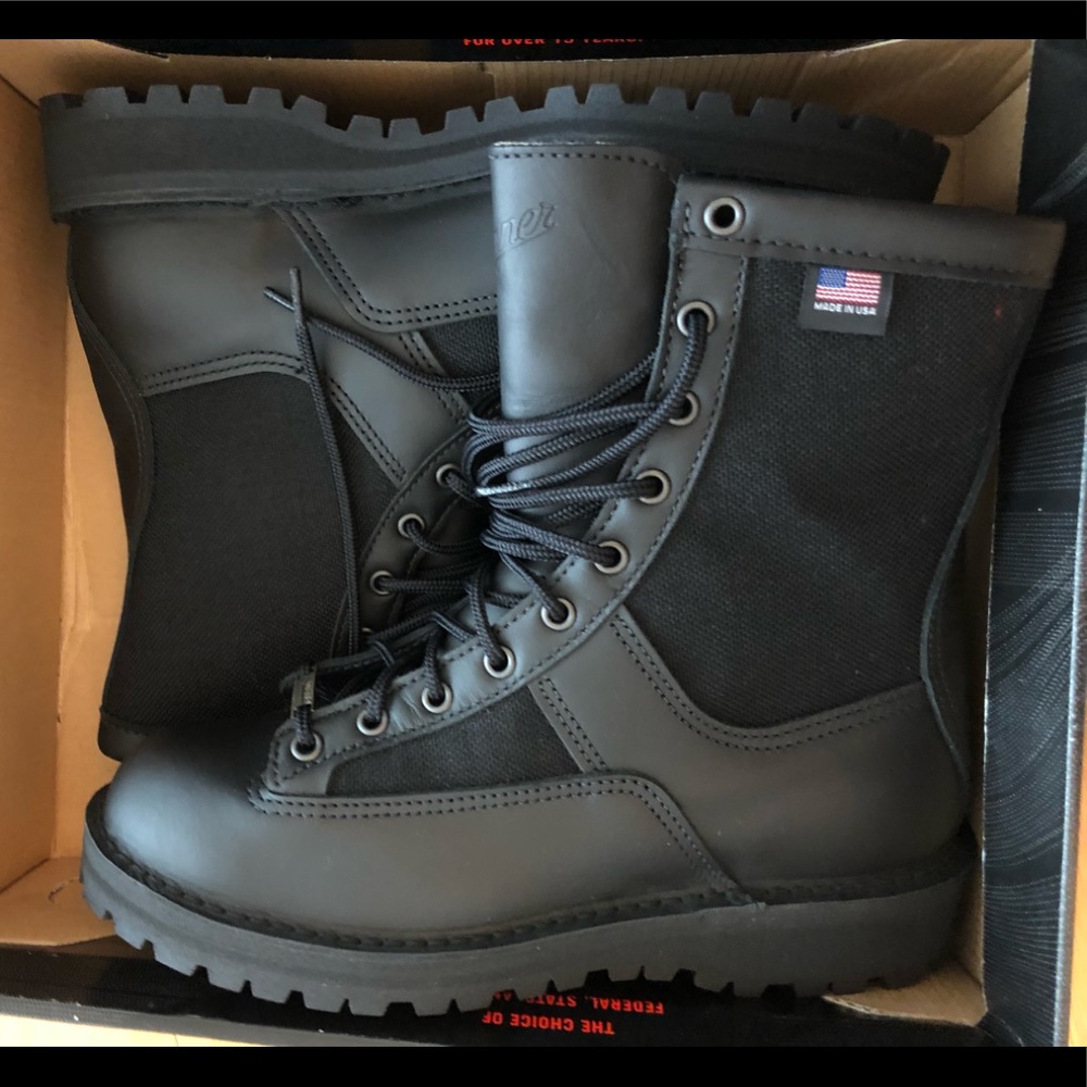 NWOT Danner Acadia 8” Boots (Women’s) Size 8.5